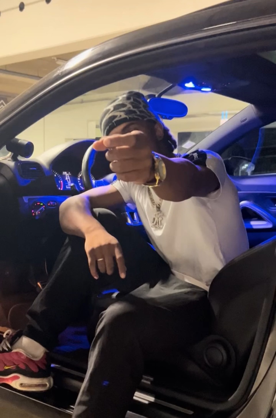 Profil de Siaka, 18 ans, Célibataire Suisse à Seewis-Pardisla