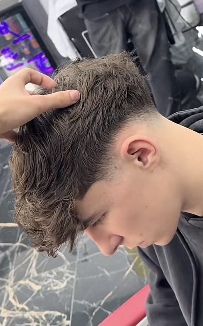 Profil de Stanyslas, 19 ans, Célibataire Suisse à Jona
