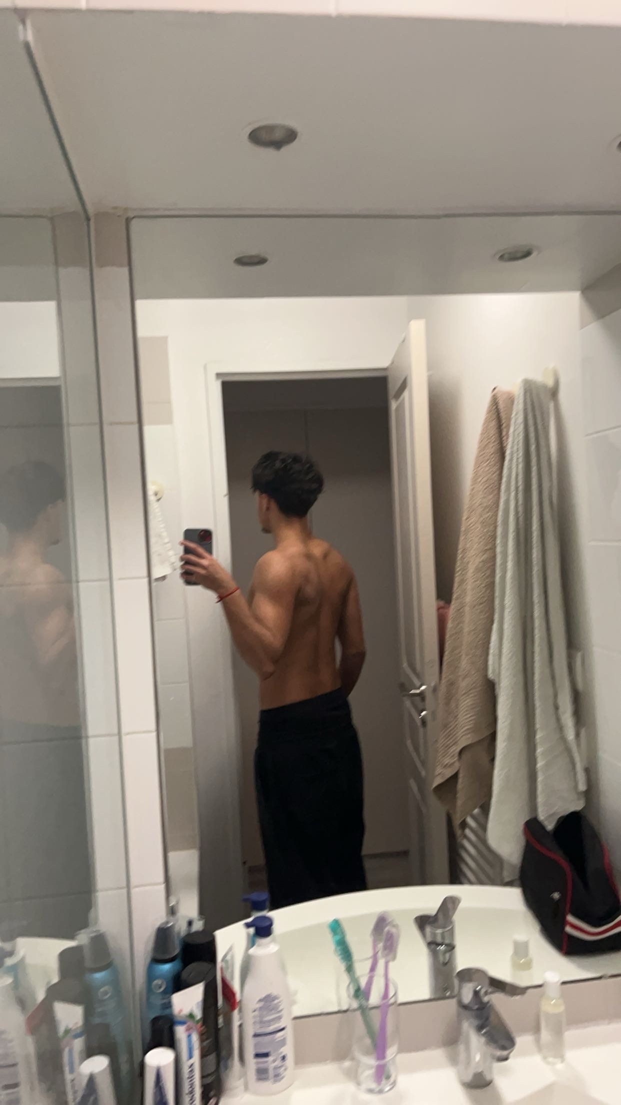 Profil de Milovan, 19 ans, Célibataire Suisse à Marsens