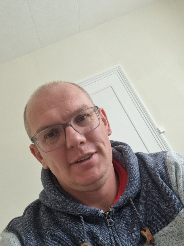 Profil de Lilio, 42 ans, Célibataire Suisse à Villa (Ayent)