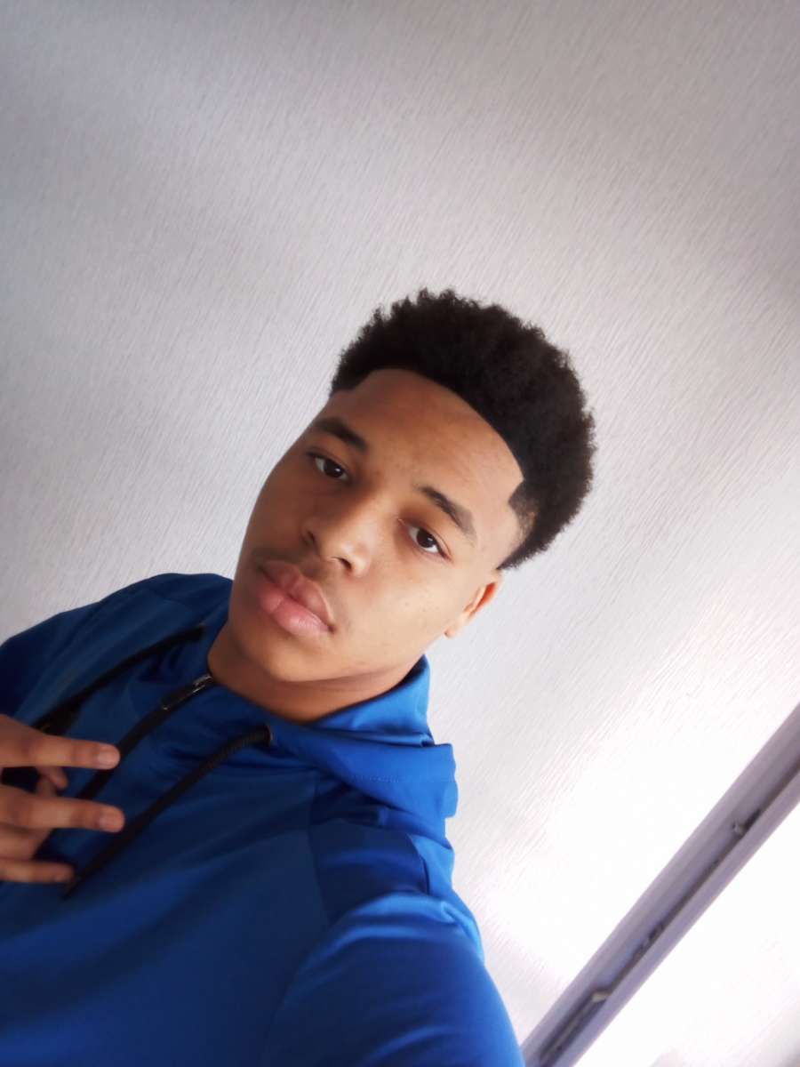 Profil de Bamba, 18 ans, Célibataire Suisse à Montricher