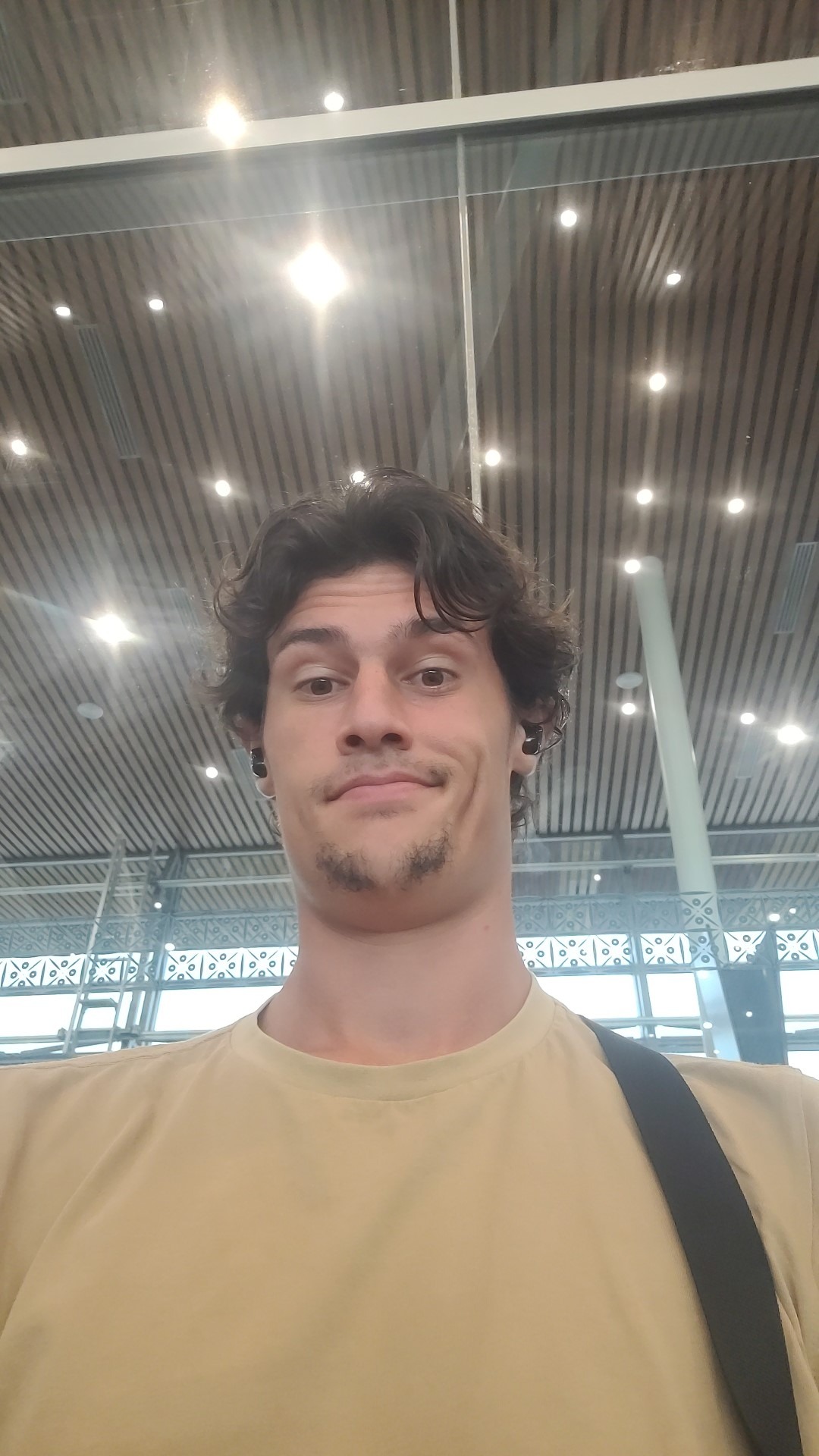 Profil de Edwart, 23 ans, Célibataire Suisse à Baulmes