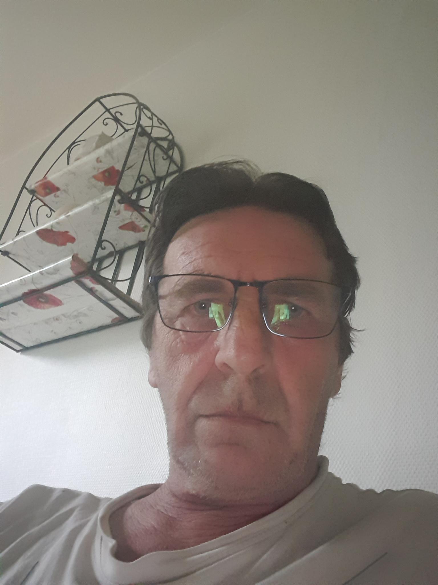 Profil de Noevan, 51 ans, Célibataire Suisse à Lobsigen