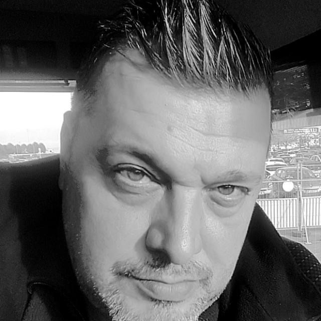 Profil de Osama, 54 ans, Célibataire Suisse à Oberwil-Lieli