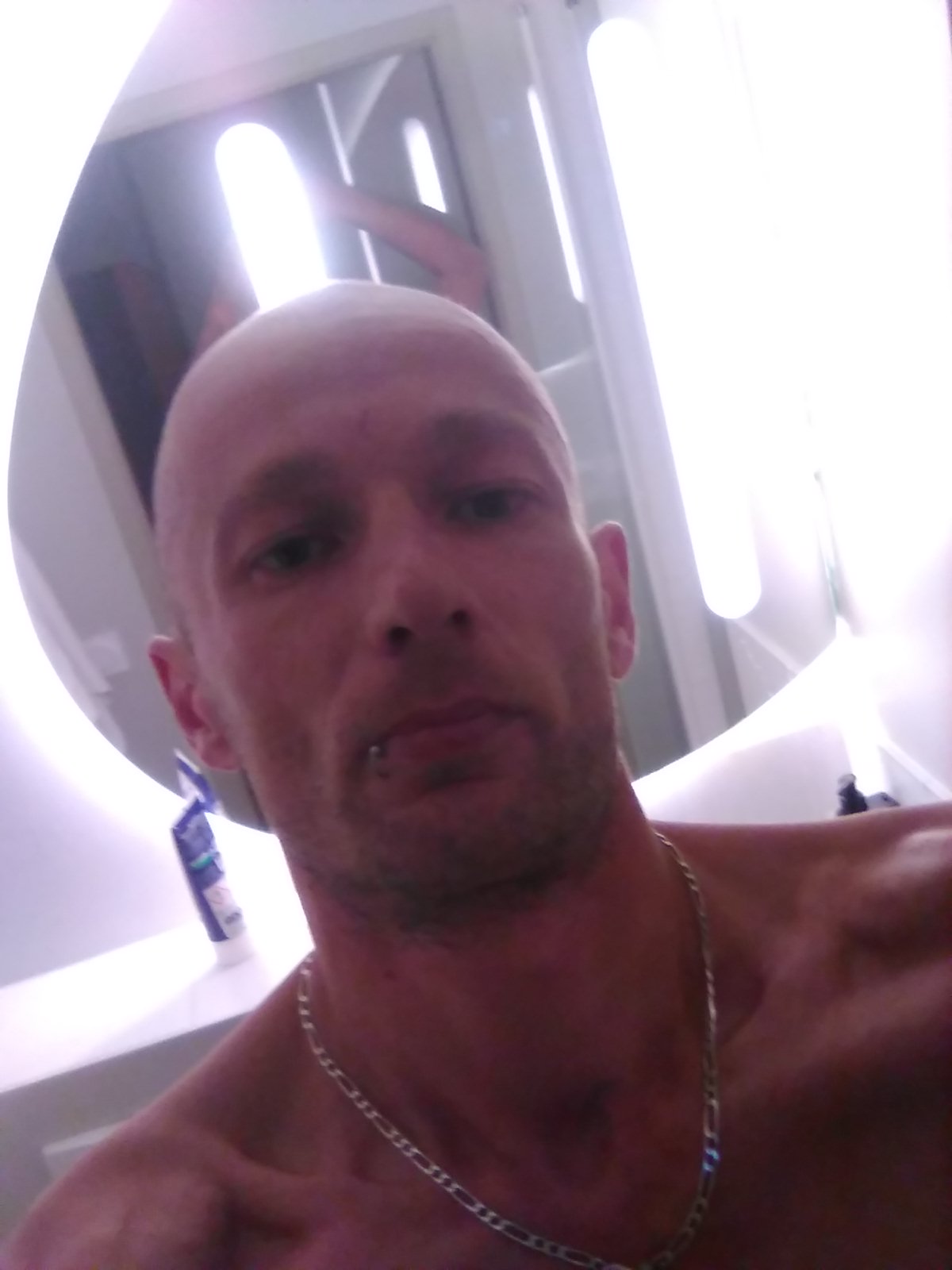 Profil de Ervin, 43 ans, Célibataire Suisse à Cortébert