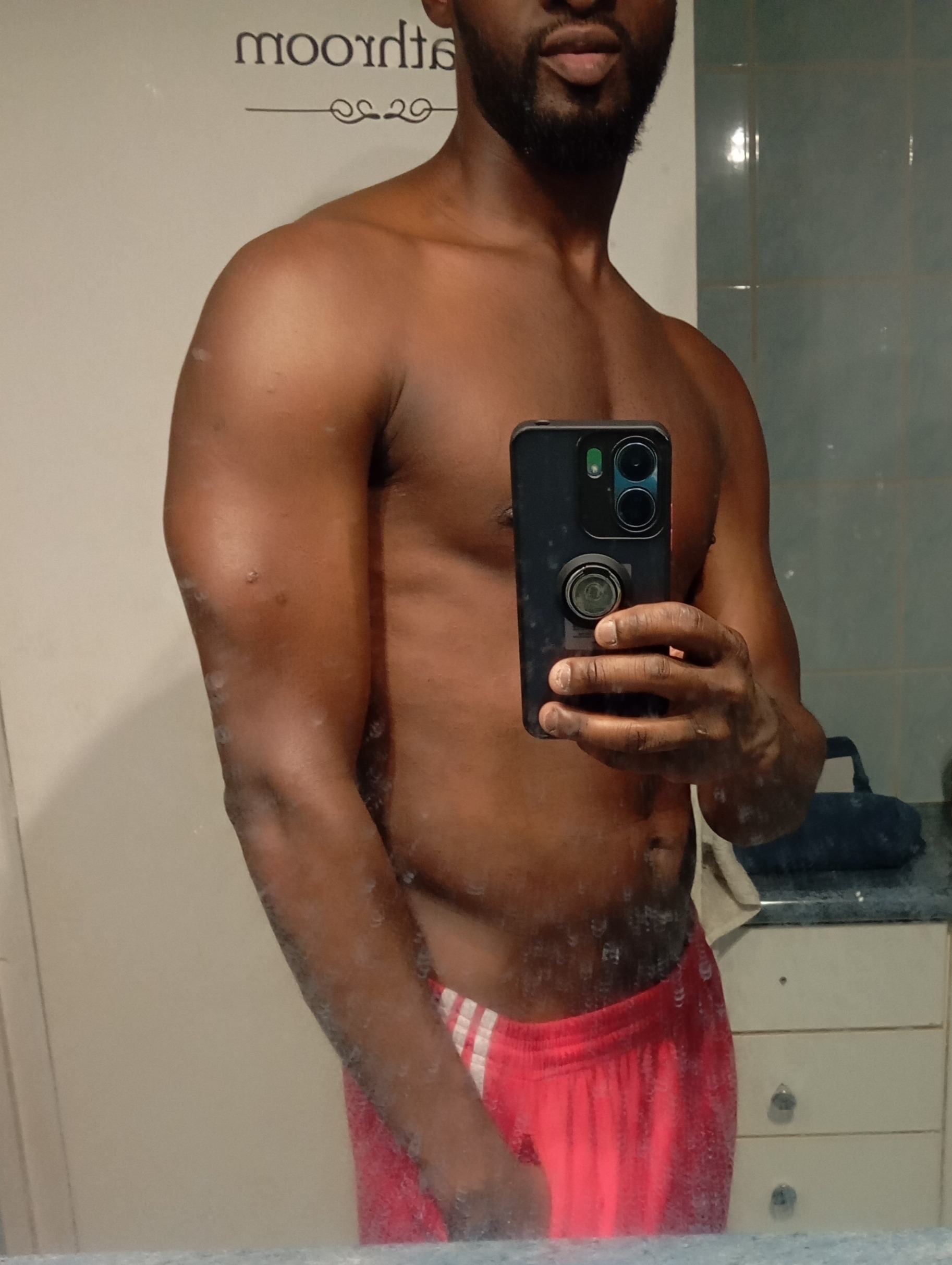 Profil de Jewel, 29 ans, Célibataire Suisse à Montricher