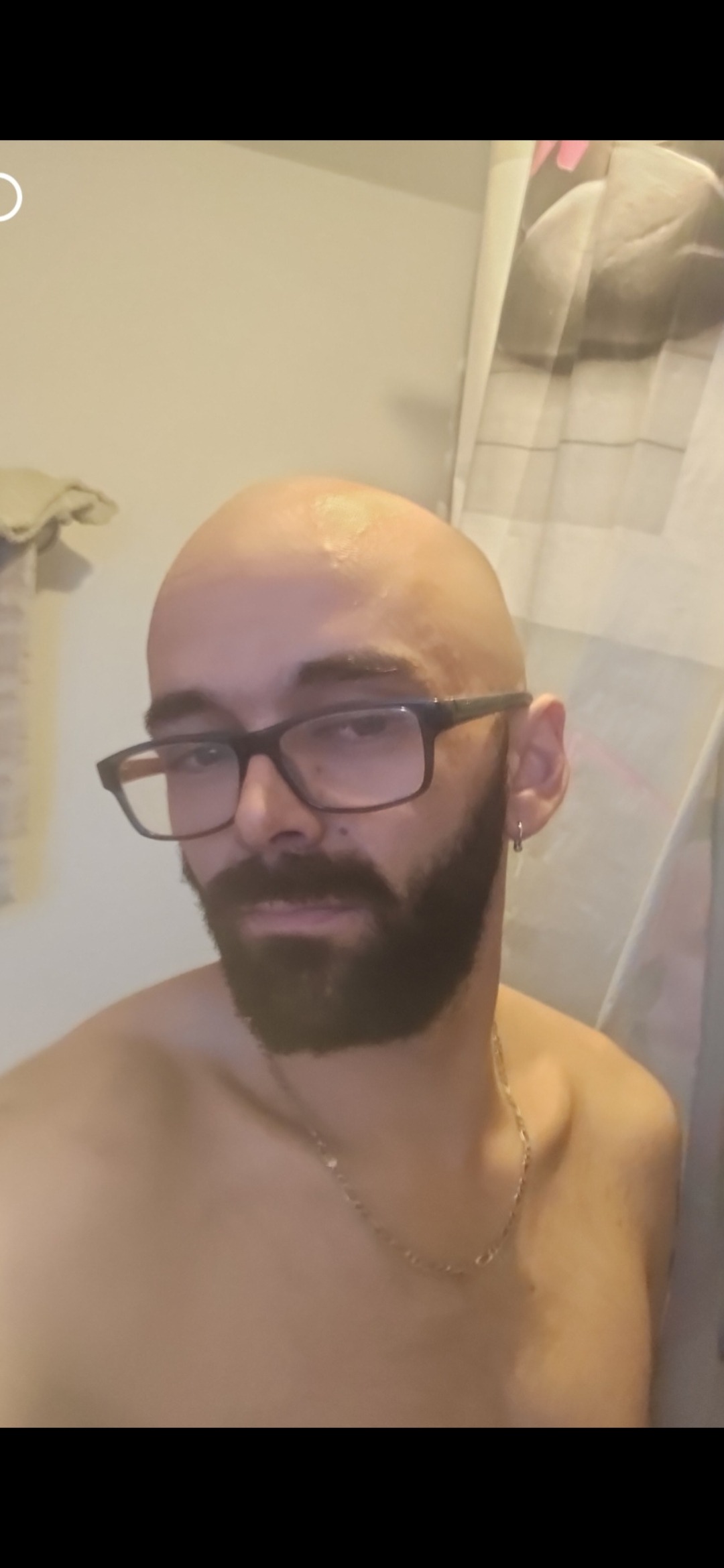 Profil de Mica, 30 ans, Célibataire Suisse à Pomy