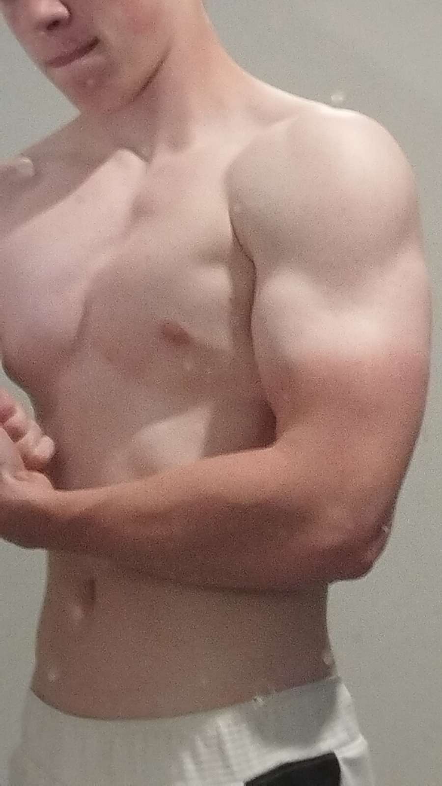 Profil de Chris, 19 ans, Célibataire Suisse à Wienacht-Tobel