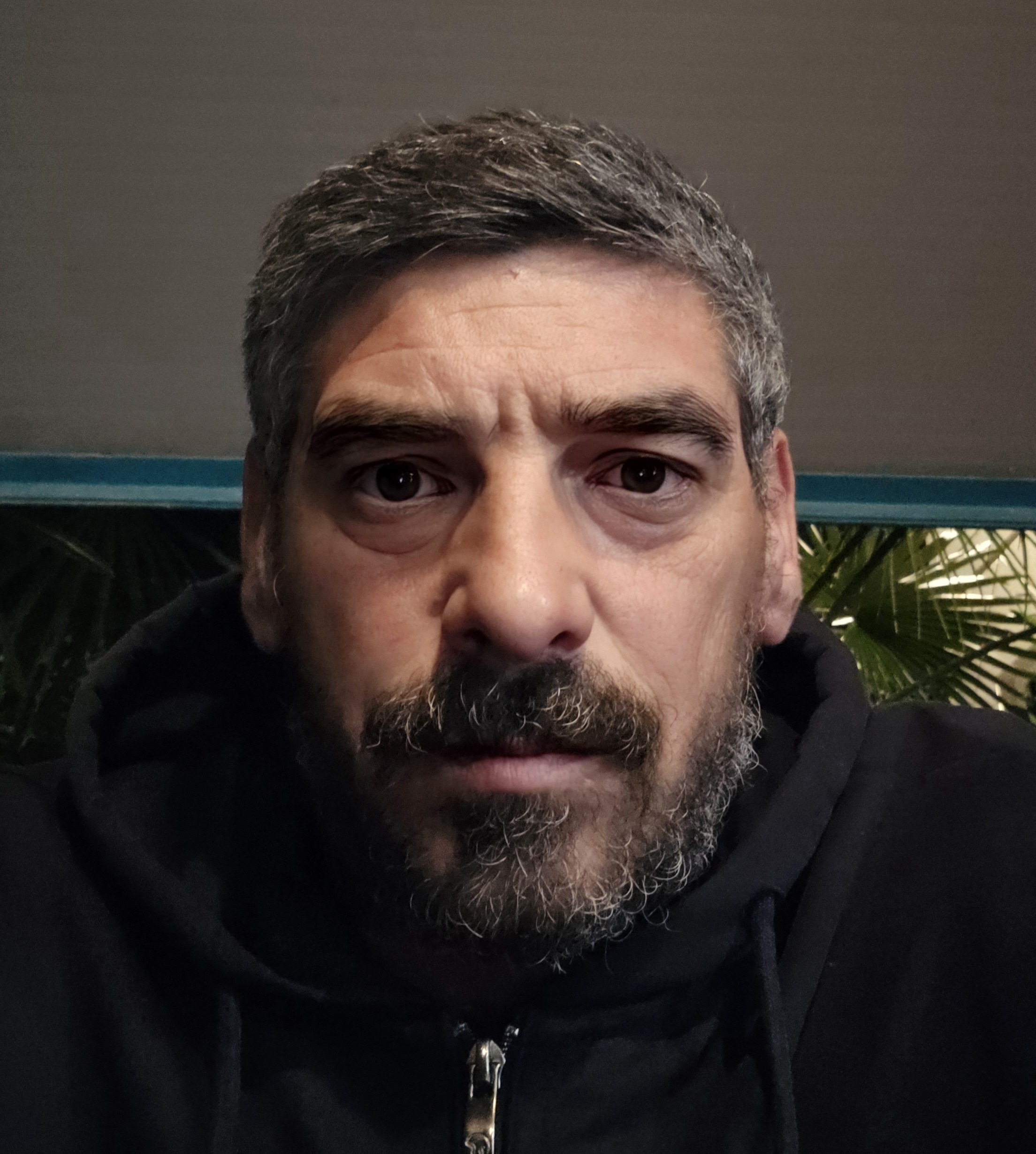 Profil de Shani, 45 ans, Célibataire Suisse à Feldis/Veulden